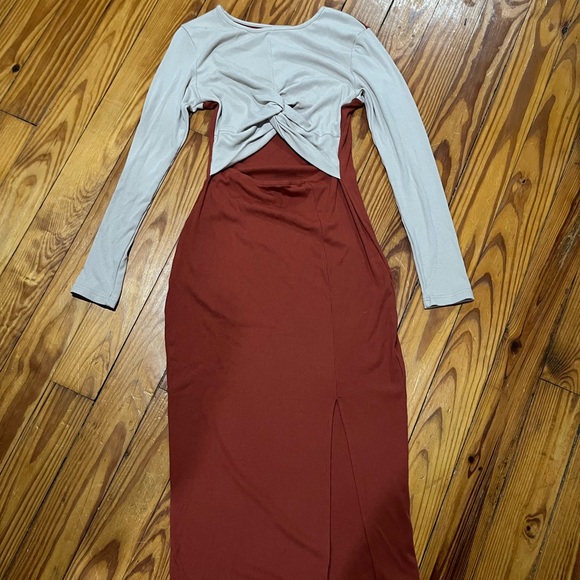 👗 {Dress} - Picture 2 of 4